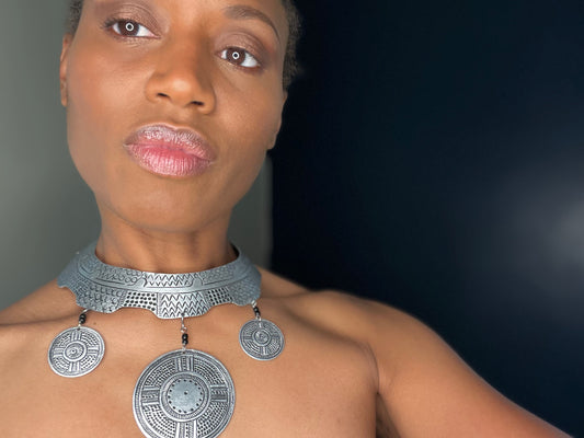 Commanding Core Choker