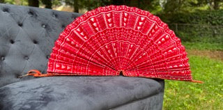 Rouge et Blanc Fan