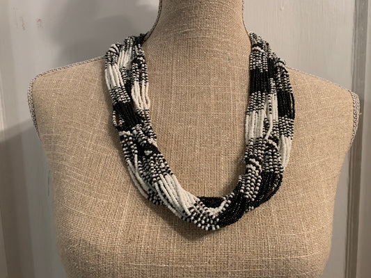 Trio écharpe Beaded Necklace