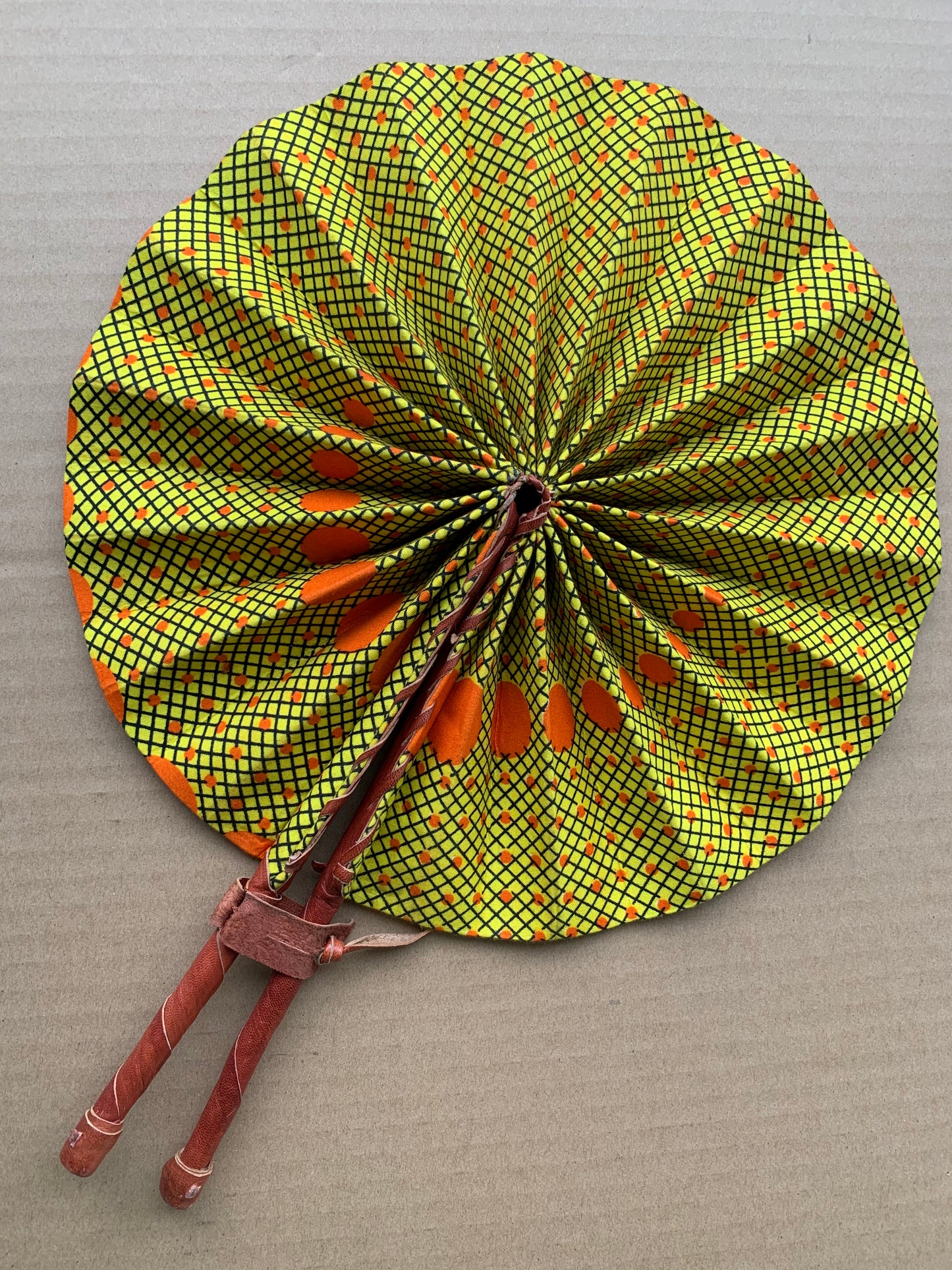 Wax Fan Lunar